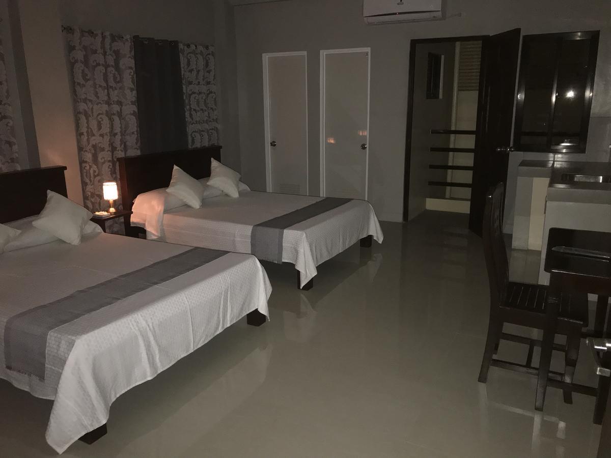 RedDoorz El Senor Jesus Apartelle Vigan Ilocos Hotel Exterior foto